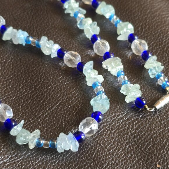 Glass & stone vintage necklace. - Picture 4 of 8